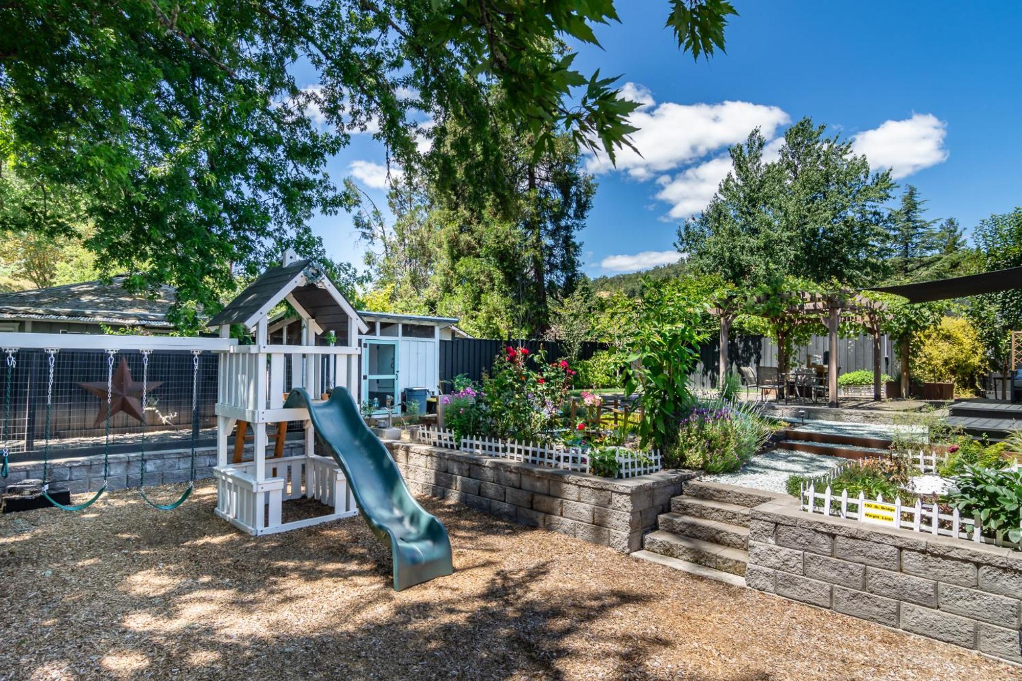 Chic Rv Retreat, Stunning Yard In Roseburg Hotel Bagian luar foto